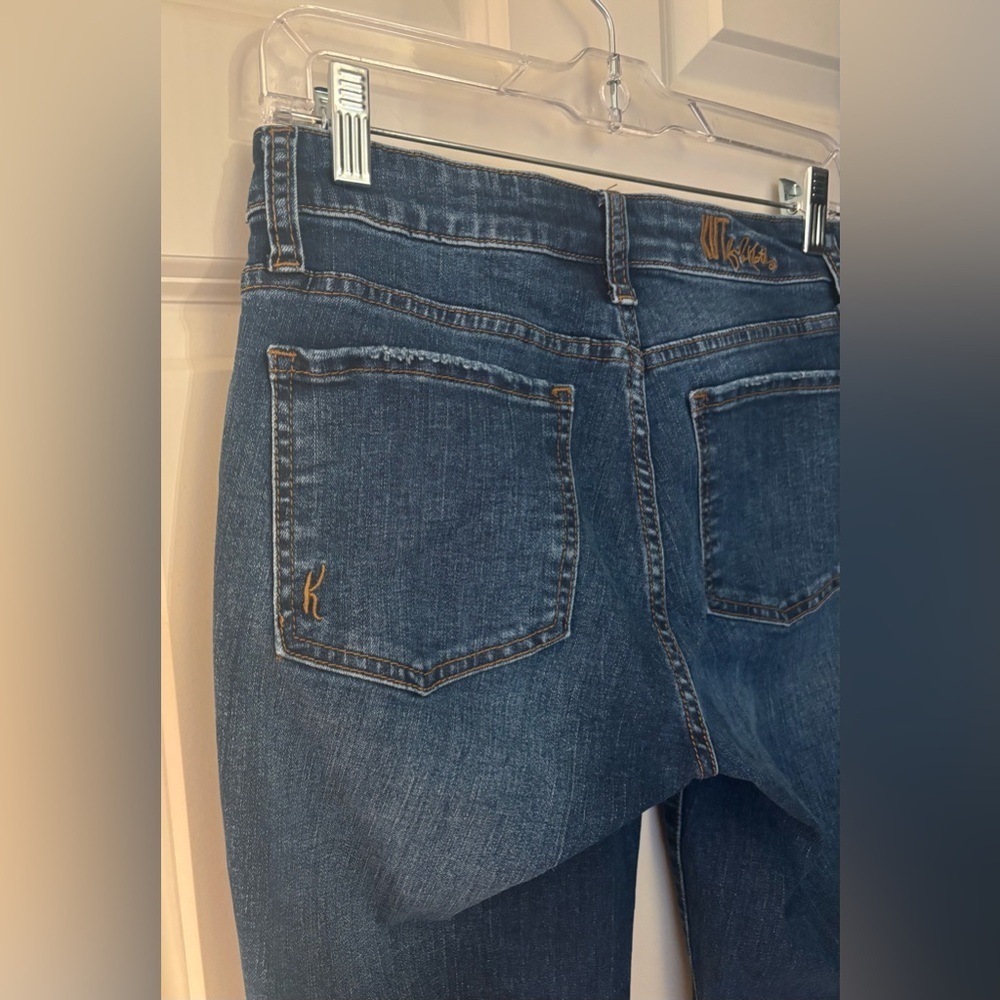 Kut From The Kloth Katy Mid Rise Boyfriend Jeans in Medium/Dark Wash, Size 4 - Picture 7 of 11